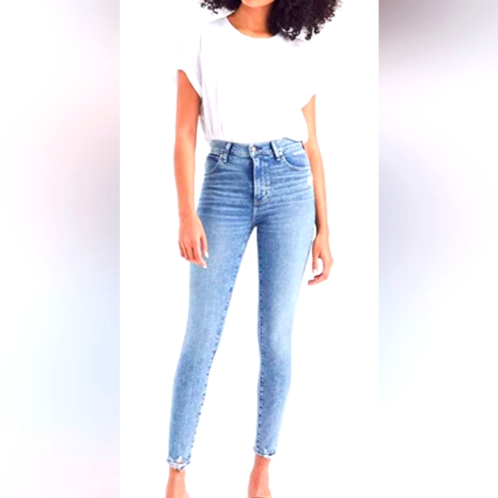 Ladies Abercrombie & Fitch High Rise Super Skinny Ankle Destressed Light Wash 26